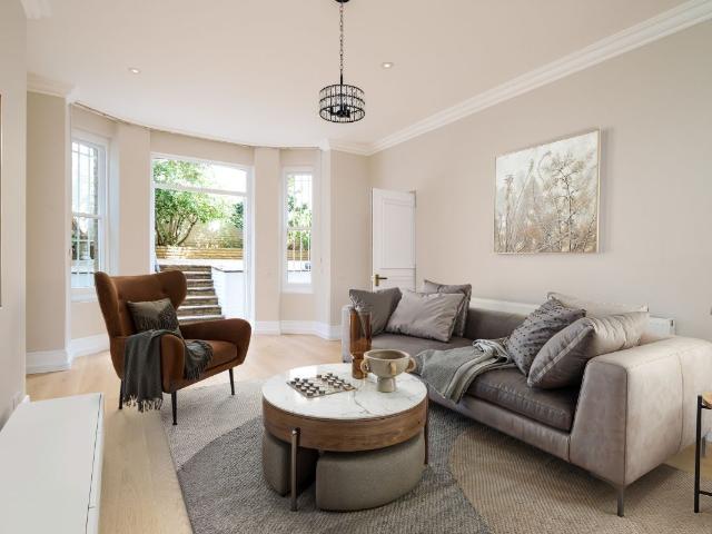 Apartment for rent in Brompton, Greater London