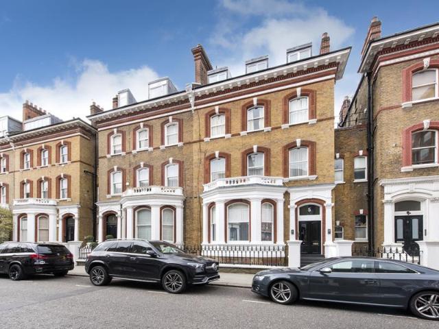 House for rent in Brompton, Greater London