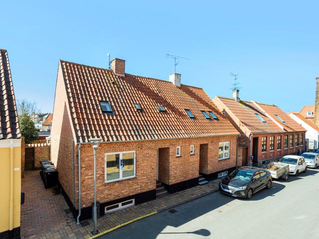 Villa til salg i Rønne, Brøndby