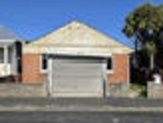 House for sale in Otakou