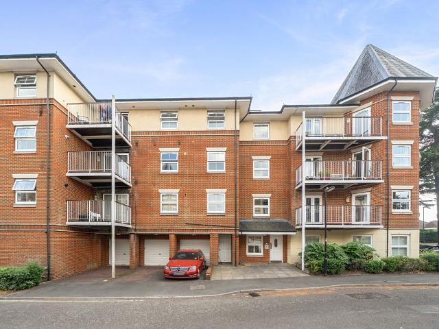 Apartment for rent in Hill, City Of Southampton