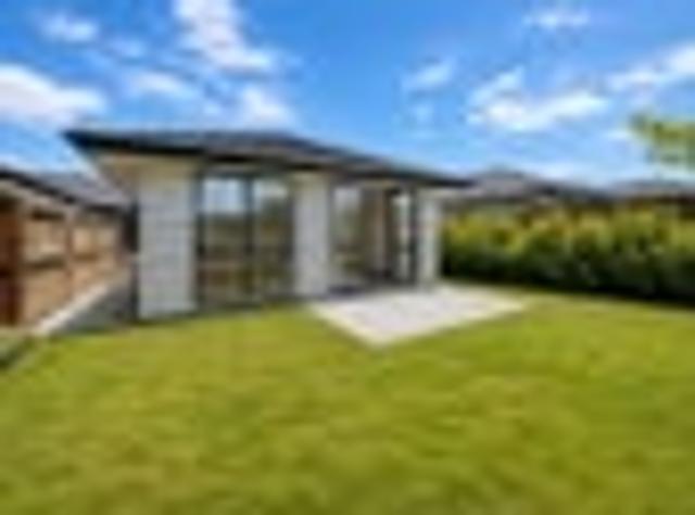 Townhouse for rent in Rolleston, Canterbury