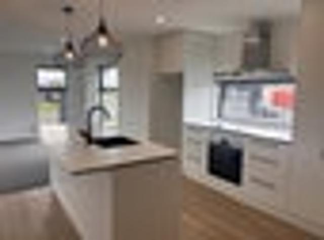 House for rent in Faringdon West, Rolleston