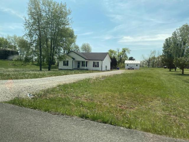 House for sale in Oakland, Kentucky