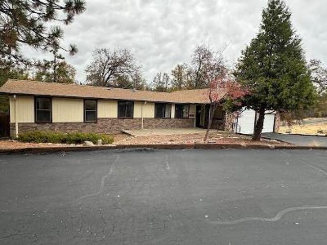 House for sale in Groveland