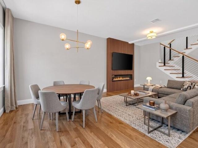 Condo for sale in Groveland, Essex County