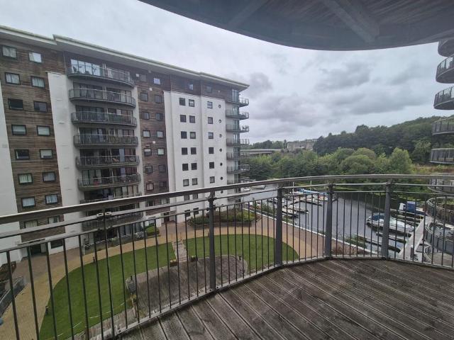 Apartment for rent in Cardiff International Sports Village, Cardiff