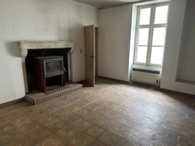 Maison vente à La Tuilerie, Romagne