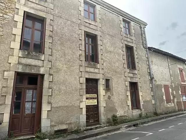 Maison vente à Le Bourg, Romagne