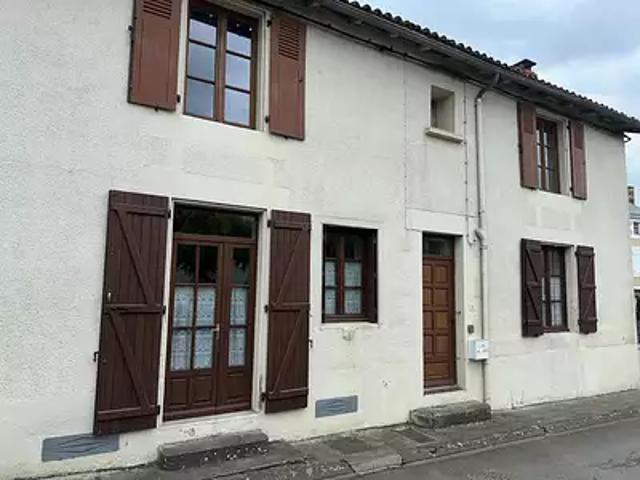 Maison vente à Le Bourg, Romagne