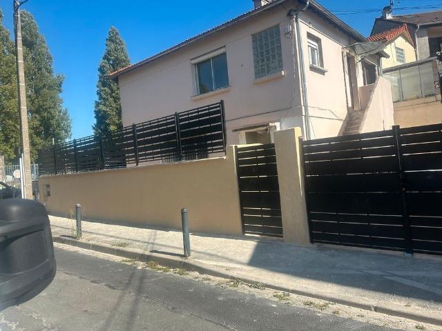 Appartement location à France métropolitaine, Romainville