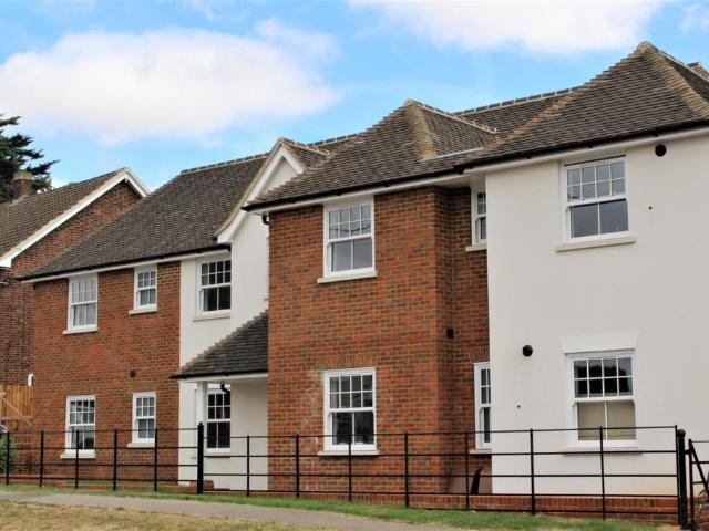 House for rent in Navestock Side, Essex
