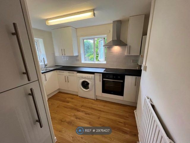 House for rent in Colney Hatch, Greater London