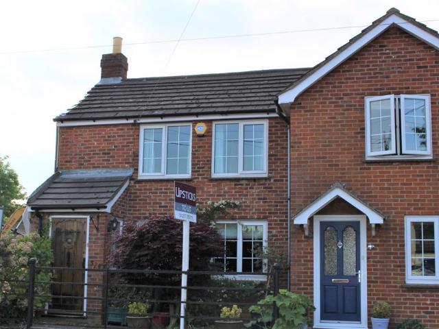 House for rent in Navestock Side, Essex