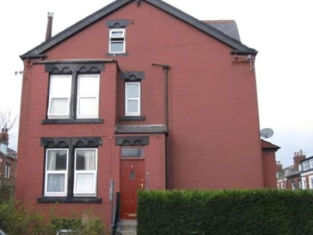 Room for rent in Roundhay, West Yorkshire