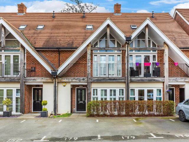 House for rent in Boxgrove, Guildford