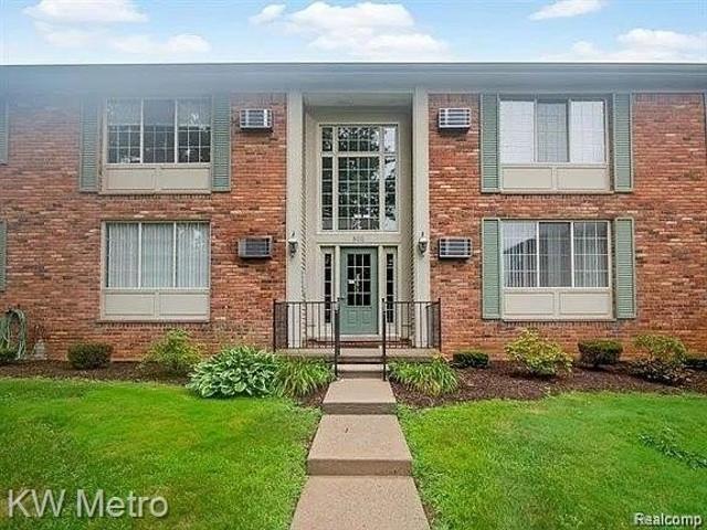 Condo for sale in Rochester, Michigan