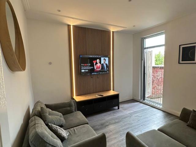 House for rent in Kensington, Calderstones