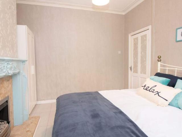 Room for rent in Elm Park, Calderstones