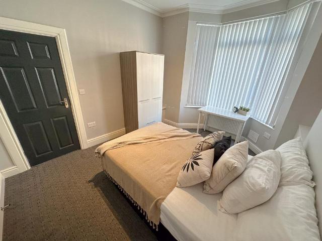 House for rent in Elm Park, Liverpool