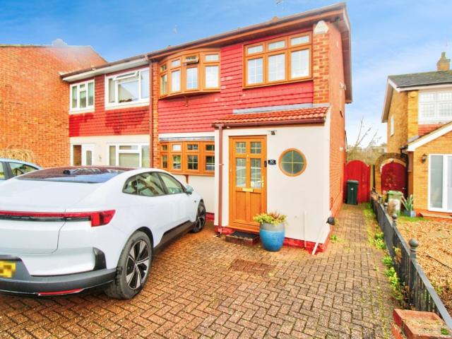 House for rent in London Borough of Havering, Greater London