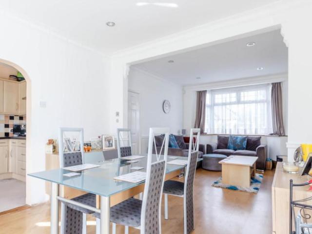 House for rent in Rush Green, Greater London