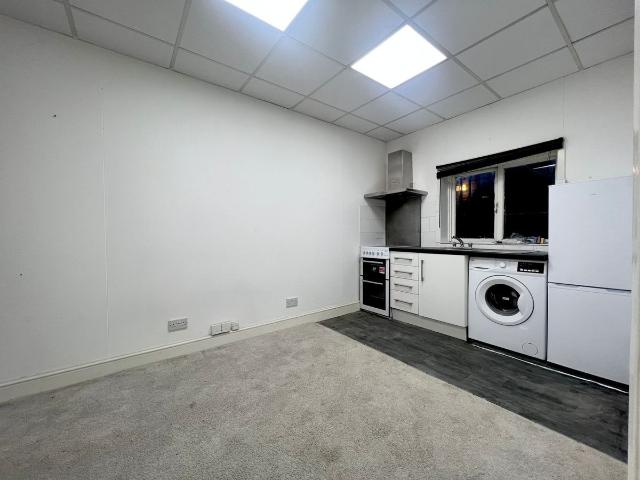 Studio for rent in Manor Park, Greater London