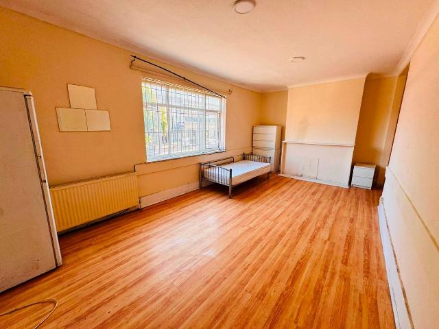 Room for rent in Forest Gate, Greater London