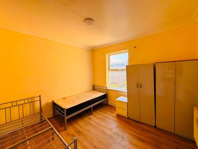 Room for rent in Forest Gate, Greater London