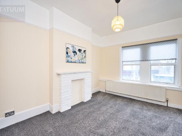 Apartment for rent in Manor Park, Greater London