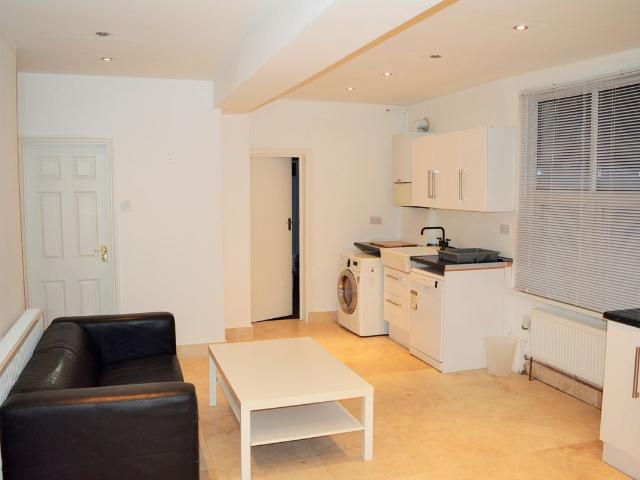 Apartment for rent in Forest Gate, Greater London