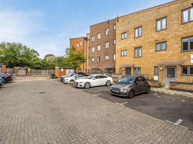House for rent in Greater London