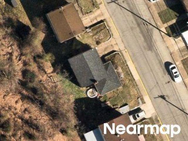 House for sale in Mckeesport