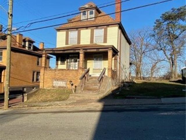 House for sale in Mckeesport