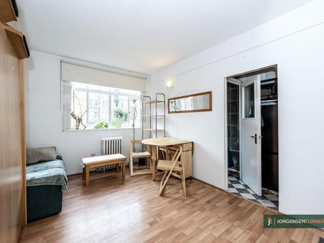 Studio for rent in Shepherd's Bush, Greater London