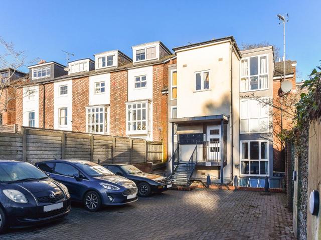 Apartment for rent in Hampshire