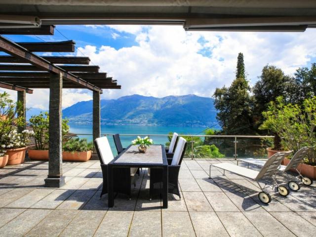 Wohnung kaufen in Porto Ronco, Tessin