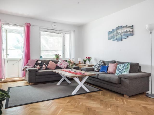 Bostad till salu i Järfälla, Stockholm