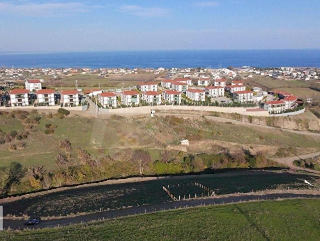 Erenköy, 19 Mayıs içerisinde satılık Arsa