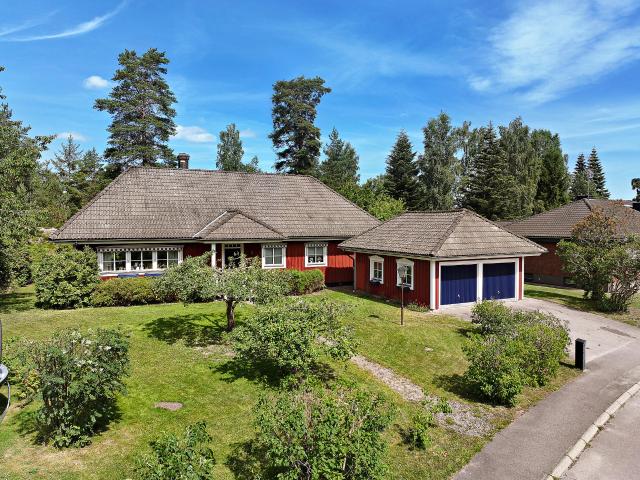 Villa till salu i Åmål, Västra Götaland