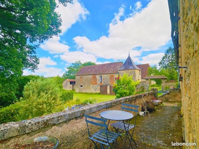 Maison vente à Nontron, Excideuil