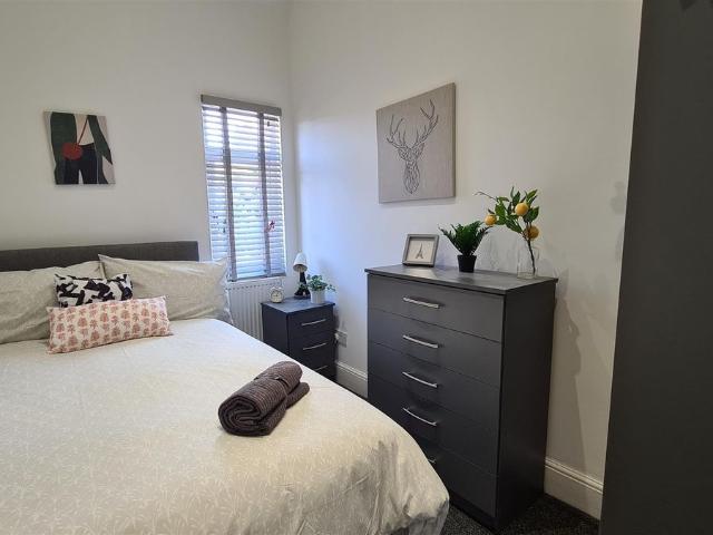 Room for rent in Merrivale, West Midlands