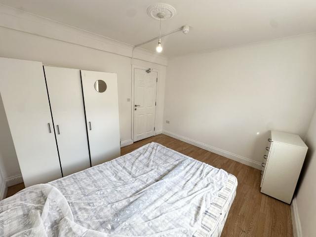 Studio for rent in Colindale, Greater London