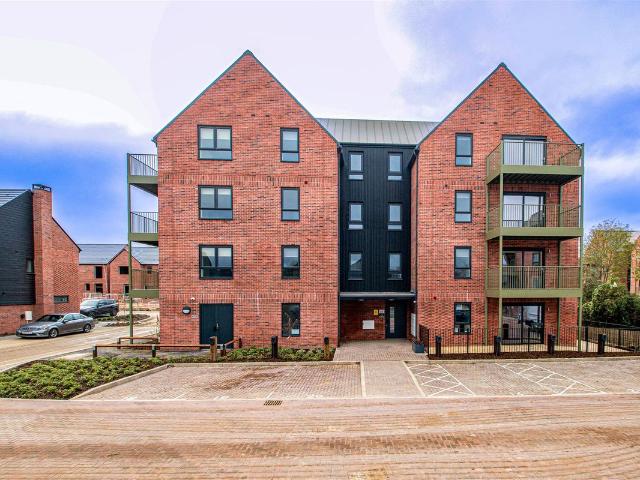 Apartment for rent in Shenley Church End, Milton Keynes
