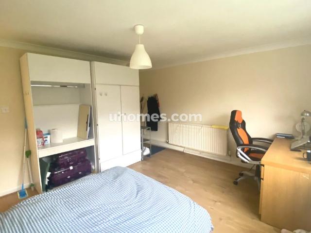 Room for rent in Cannon Park, West Midlands