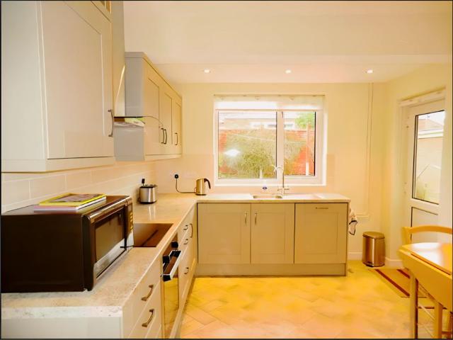 Room for rent in Cannon Park, West Midlands