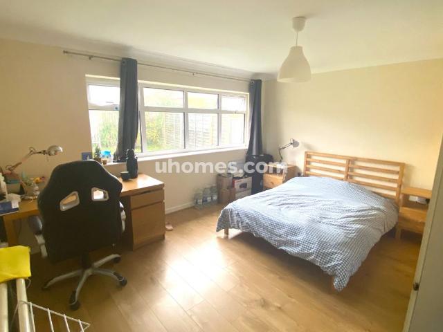 Room for rent in Cannon Park, West Midlands