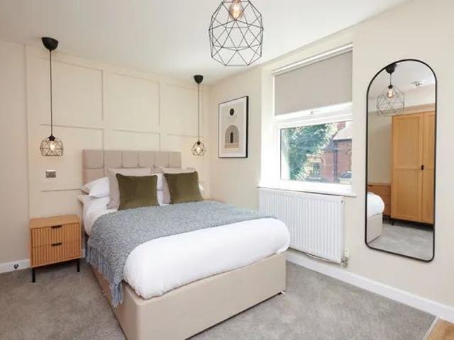 Studio for rent in Caldermill, East Midlands