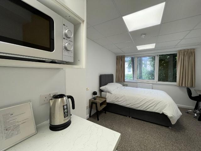 Studio for rent in Brunswick