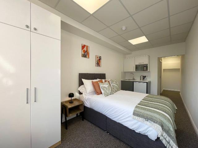 Studio for rent in Brunswick